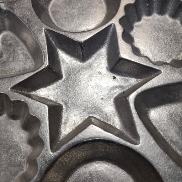 Wilton Shortbread Cookie Mold Baking Pan Aluminum Alloy Armetale Star Hearts - Picture 5 of 10